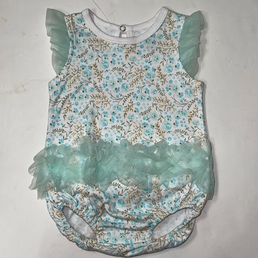 ⭐️KYLE & DEENA GIRLS FLORAL ONSIE 6-9 MONTHS
